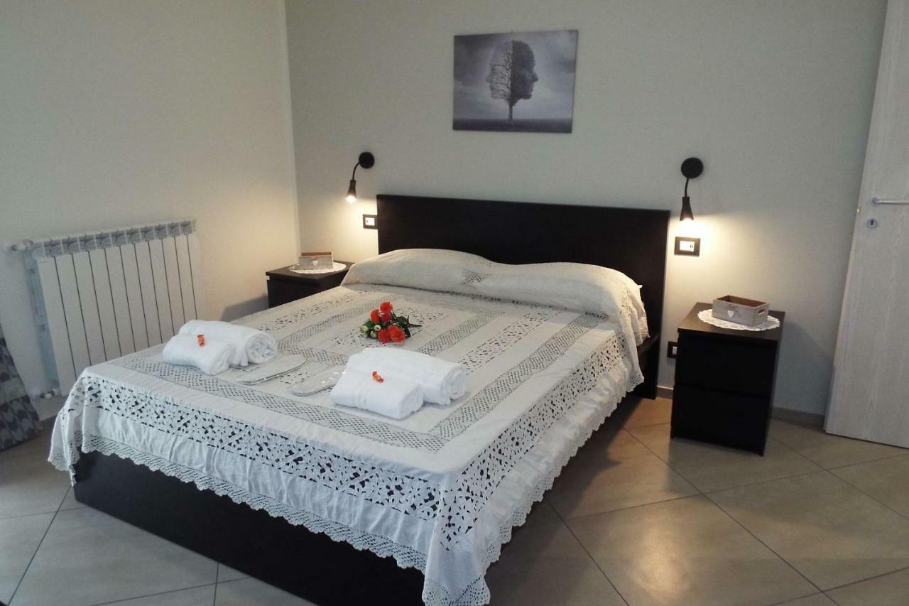 Cefalu Studio Room And Apartments Kültér fotó